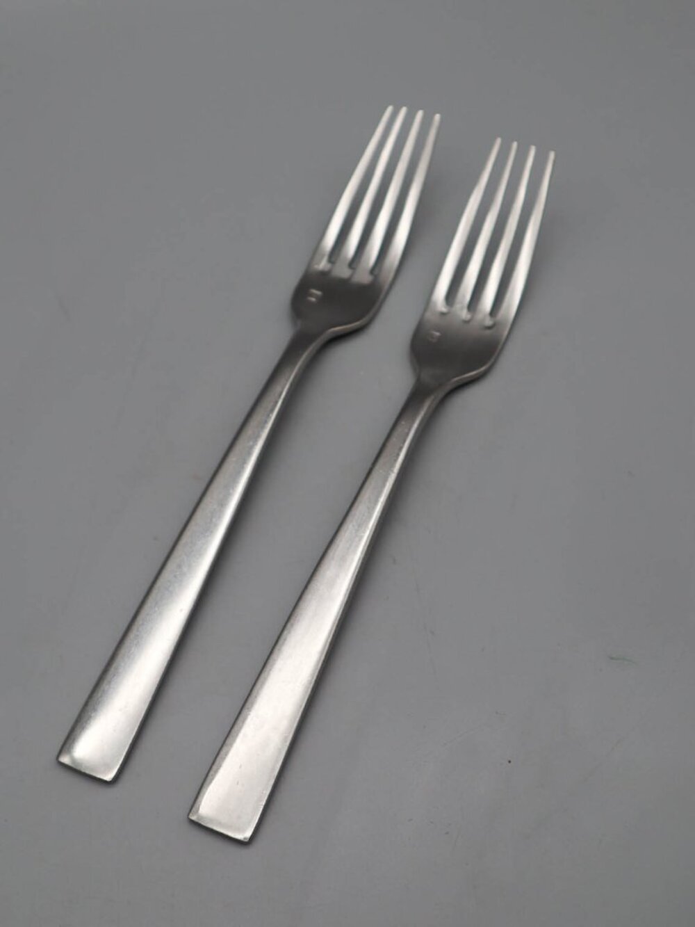 2 Fortessa Spada Satin Stainless Steel Flatware Dinner Forks ~8 1/4" Modern